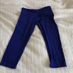 Lululemon cropped blue wunder unders